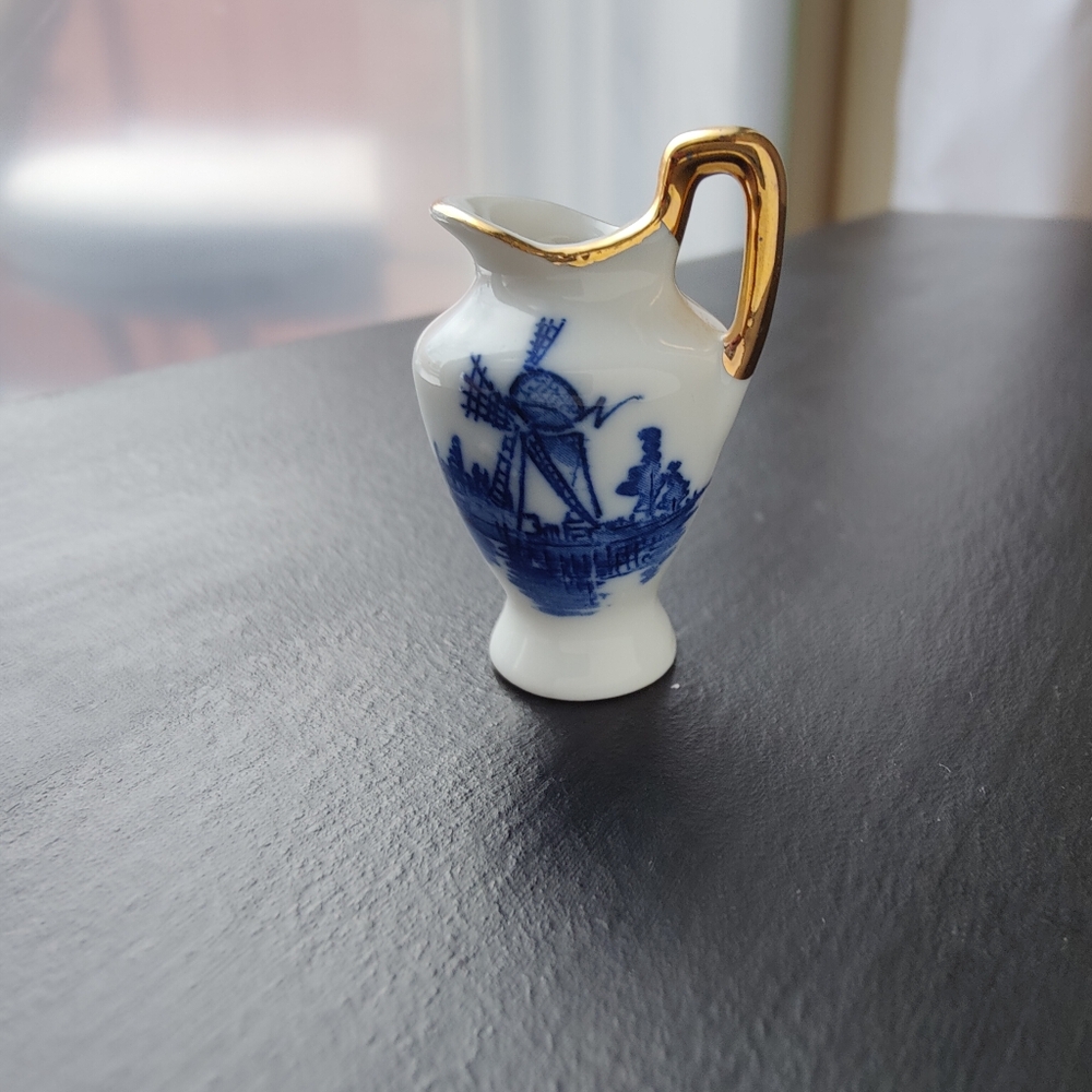 Delftware | Mini Pitcher | hand painted windmill 🇳🇱 with gold trim on the rim